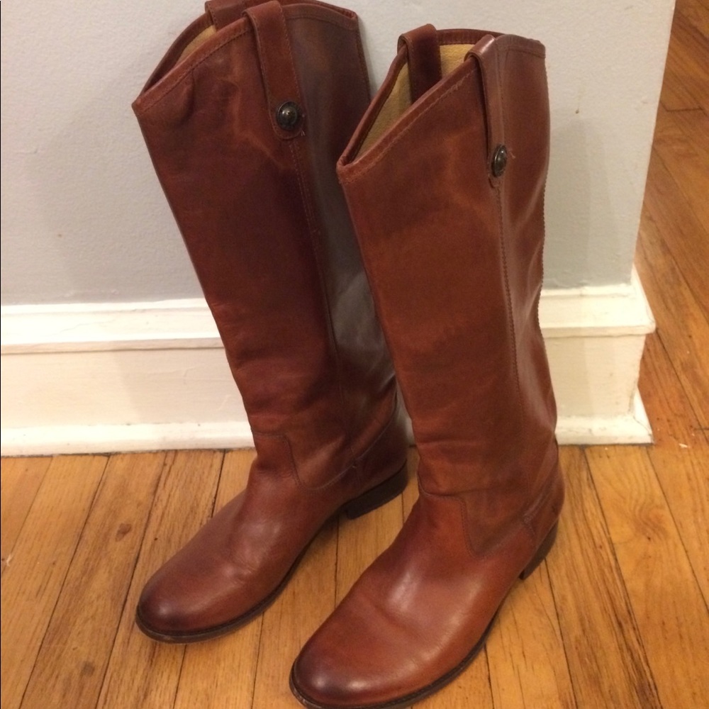 Frye Melissa button pull on boot sz 9